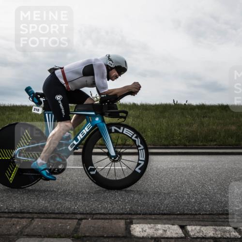 21.06.2026 - 29. Vierlanden-Triathlon H.Heesch http://msf.ph/oto/9897197 21.06.2026 09:21:45 Radfahren 12, 210 meine-sportfotos.de