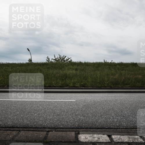 21.06.2026 - 29. Vierlanden-Triathlon H.Heesch http://msf.ph/oto/9897227 21.06.2026 09:22:24 Radfahren 118, 119, 159, 273, 274, 300 meine-sportfotos.de