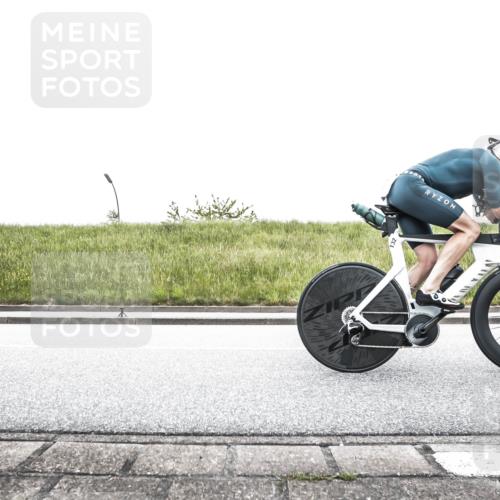 21.06.2026 - 29. Vierlanden-Triathlon H.Heesch http://msf.ph/oto/9897257 21.06.2026 10:23:39 Radfahren 13, 132, 202, 375 meine-sportfotos.de