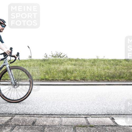 21.06.2026 - 29. Vierlanden-Triathlon H.Heesch http://msf.ph/oto/9897261 21.06.2026 10:23:45 Radfahren 12, 13, 62, 202, 239, 288, 375, 402, 621 meine-sportfotos.de