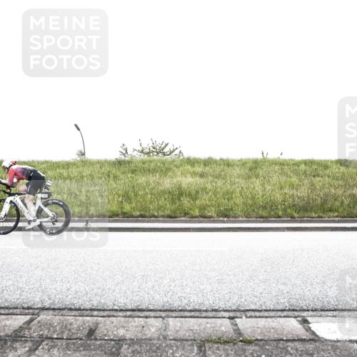 21.06.2026 - 29. Vierlanden-Triathlon H.Heesch http://msf.ph/oto/9897281 21.06.2026 10:23:52 Radfahren 12, 62, 239, 288, 402, 584, 621 meine-sportfotos.de