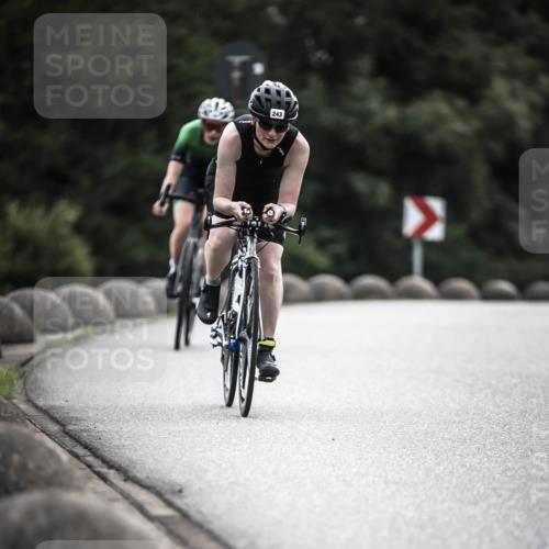 21.06.2026 - 29. Vierlanden-Triathlon H.Heesch http://msf.ph/oto/9897287 21.06.2026 09:27:42 Radfahren 135, 243, 259 meine-sportfotos.de