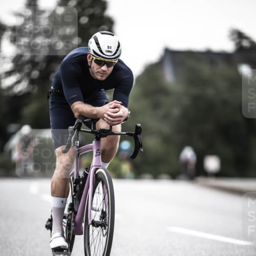21.06.2026 - 29. Vierlanden-Triathlon H.Heesch http://msf.ph/oto/9897307 21.06.2026 10:02:03 Radfahren 51, 55, 78, 248, 265, 301 meine-sportfotos.de