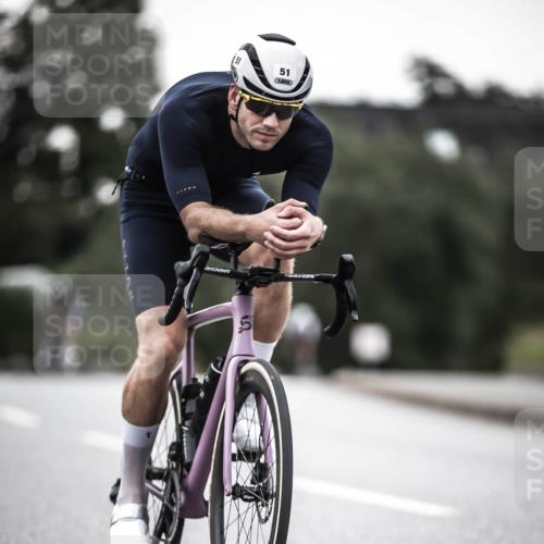 21.06.2026 - 29. Vierlanden-Triathlon H.Heesch http://msf.ph/oto/9897317 21.06.2026 10:02:04 Radfahren 51, 55, 78, 248, 265, 301 meine-sportfotos.de