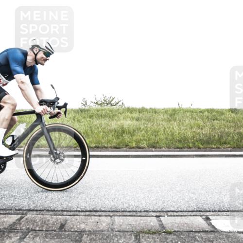 21.06.2026 - 29. Vierlanden-Triathlon H.Heesch http://msf.ph/oto/9897325 21.06.2026 10:24:21 Radfahren 74, 172, 196, 240, 377, 545 meine-sportfotos.de