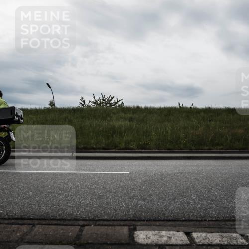 21.06.2026 - 29. Vierlanden-Triathlon H.Heesch http://msf.ph/oto/9897335 21.06.2026 09:24:43 Radfahren 96 meine-sportfotos.de