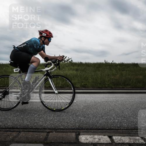 21.06.2026 - 29. Vierlanden-Triathlon H.Heesch http://msf.ph/oto/9897398 21.06.2026 09:26:09 Radfahren 160, 235, 260 meine-sportfotos.de