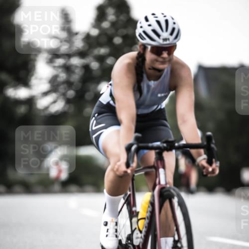 21.06.2026 - 29. Vierlanden-Triathlon H.Heesch http://msf.ph/oto/9897407 21.06.2026 10:02:11 Radfahren 55, 78, 265, 273, 280, 301 meine-sportfotos.de