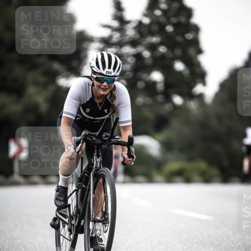 21.06.2026 - 29. Vierlanden-Triathlon H.Heesch http://msf.ph/oto/9897423 21.06.2026 10:02:12 Radfahren 55, 78, 265, 273, 280, 301 meine-sportfotos.de