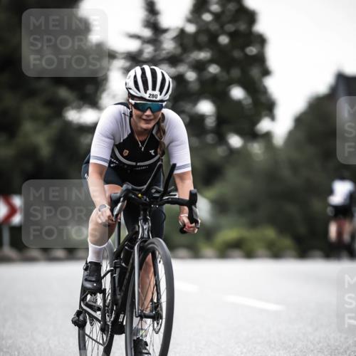 21.06.2026 - 29. Vierlanden-Triathlon H.Heesch http://msf.ph/oto/9897427 21.06.2026 10:02:12 Radfahren 55, 78, 265, 273, 280, 301 meine-sportfotos.de