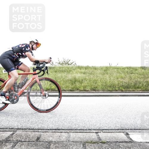21.06.2026 - 29. Vierlanden-Triathlon H.Heesch http://msf.ph/oto/9897440 21.06.2026 10:25:30 Radfahren 540, 602 meine-sportfotos.de