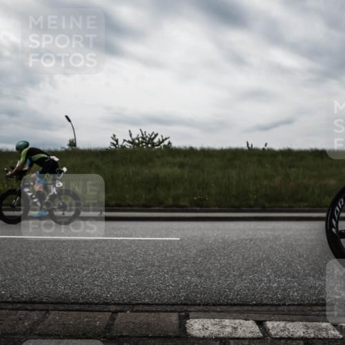 21.06.2026 - 29. Vierlanden-Triathlon H.Heesch http://msf.ph/oto/9897451 21.06.2026 09:27:44 Radfahren 135, 180, 243, 259 meine-sportfotos.de