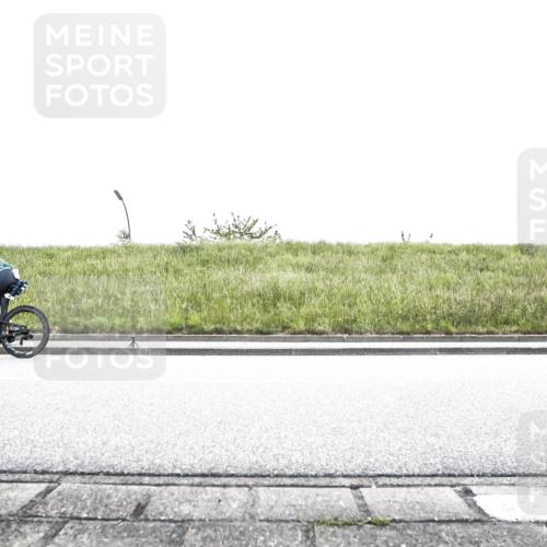 21.06.2026 - 29. Vierlanden-Triathlon H.Heesch http://msf.ph/oto/9897470 21.06.2026 10:25:53 Radfahren 63, 114, 380, 382 meine-sportfotos.de