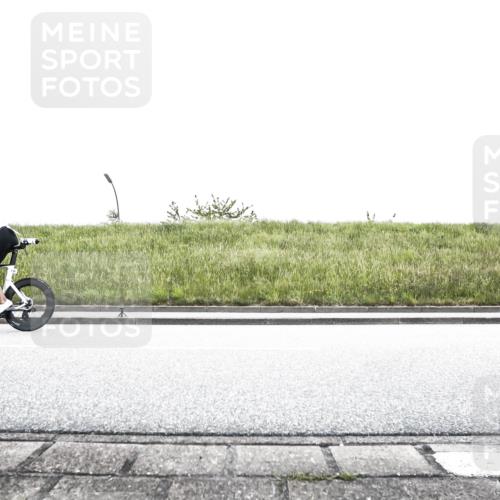 21.06.2026 - 29. Vierlanden-Triathlon H.Heesch http://msf.ph/oto/9897516 21.06.2026 10:26:12 Radfahren 136, 291, 311, 530, 591, 613, 1355 meine-sportfotos.de