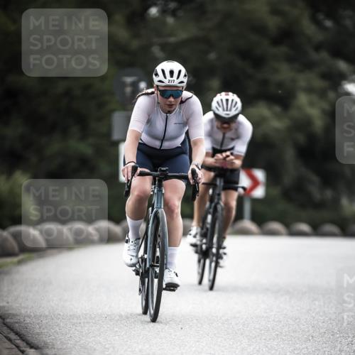 21.06.2026 - 29. Vierlanden-Triathlon H.Heesch http://msf.ph/oto/9897519 21.06.2026 09:28:21 Radfahren 4, 151, 154, 277 meine-sportfotos.de