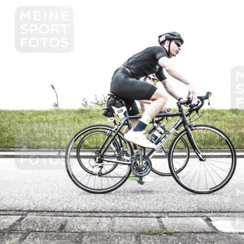 21.06.2026 - 29. Vierlanden-Triathlon H.Heesch http://msf.ph/oto/9897558 21.06.2026 10:26:38 Radfahren 46, 118, 119, 141, 177, 219, 278, 328, 353, 374, 386, 485, 488 meine-sportfotos.de
