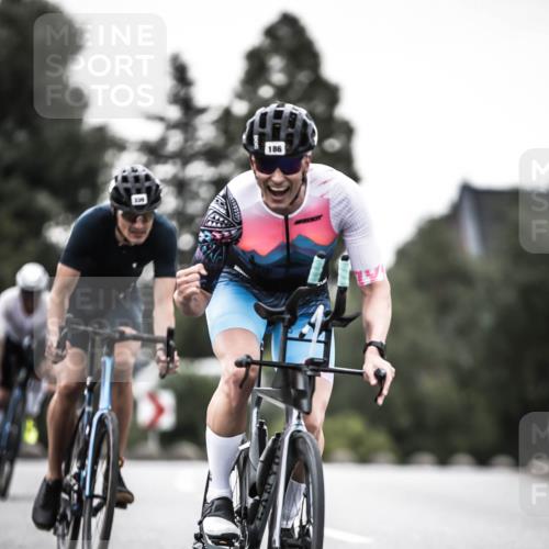 21.06.2026 - 29. Vierlanden-Triathlon H.Heesch http://msf.ph/oto/9897619 21.06.2026 10:02:24 Radfahren 4, 72, 118, 119, 141, 186, 339 meine-sportfotos.de