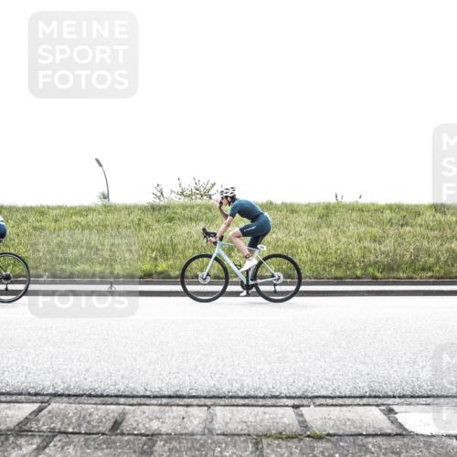 21.06.2026 - 29. Vierlanden-Triathlon H.Heesch http://msf.ph/oto/9897644 21.06.2026 10:54:39 Radfahren 33, 94, 506, 509, 526, 545, 552, 562, 599 meine-sportfotos.de