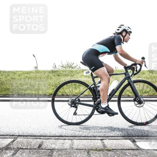 21.06.2026 - 29. Vierlanden-Triathlon H.Heesch http://msf.ph/oto/9897692 21.06.2026 10:56:39 Radfahren 71, 232, 256, 485 meine-sportfotos.de