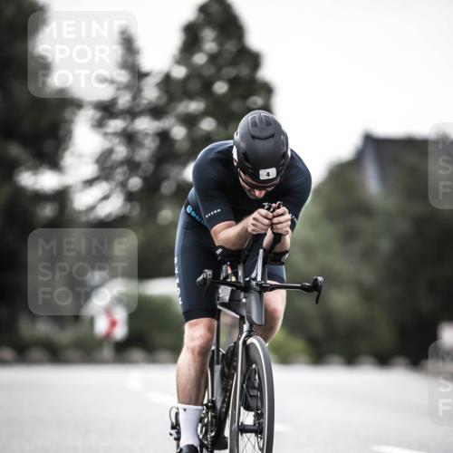 21.06.2026 - 29. Vierlanden-Triathlon H.Heesch http://msf.ph/oto/9897713 21.06.2026 10:02:32 Radfahren 4, 27, 99 meine-sportfotos.de