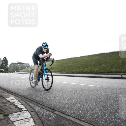 21.06.2026 - 29. Vierlanden-Triathlon H.Heesch http://msf.ph/oto/9897718 21.06.2026 09:21:59 Radfahren 46, 186 meine-sportfotos.de