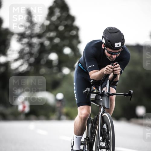 21.06.2026 - 29. Vierlanden-Triathlon H.Heesch http://msf.ph/oto/9897721 21.06.2026 10:02:32 Radfahren 4, 27, 99 meine-sportfotos.de