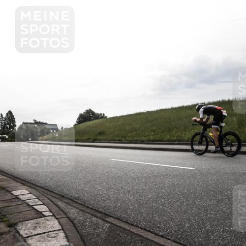 21.06.2026 - 29. Vierlanden-Triathlon H.Heesch http://msf.ph/oto/9897722 21.06.2026 09:22:01 Radfahren 46 meine-sportfotos.de