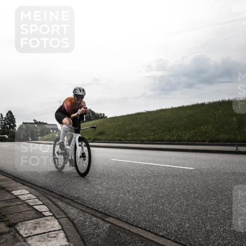 21.06.2026 - 29. Vierlanden-Triathlon H.Heesch http://msf.ph/oto/9897728 21.06.2026 09:22:09 Radfahren 147, 223 meine-sportfotos.de