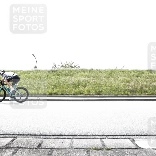 21.06.2026 - 29. Vierlanden-Triathlon H.Heesch http://msf.ph/oto/9897748 21.06.2026 10:57:32 Radfahren 16, 244, 623 meine-sportfotos.de