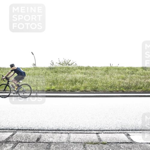 21.06.2026 - 29. Vierlanden-Triathlon H.Heesch http://msf.ph/oto/9897751 21.06.2026 10:57:47 Radfahren 15, 62 meine-sportfotos.de