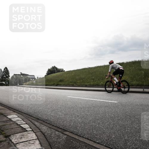 21.06.2026 - 29. Vierlanden-Triathlon H.Heesch http://msf.ph/oto/9897753 21.06.2026 09:22:42 Radfahren 35 meine-sportfotos.de