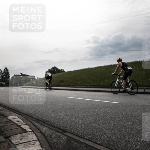 21.06.2026 - 29. Vierlanden-Triathlon H.Heesch http://msf.ph/oto/9897756 21.06.2026 09:22:42 Radfahren 35 meine-sportfotos.de