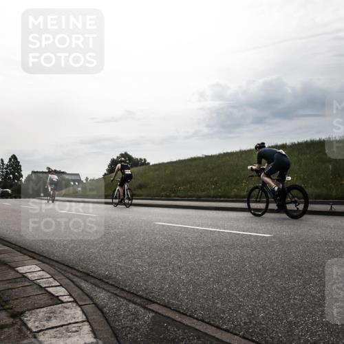 21.06.2026 - 29. Vierlanden-Triathlon H.Heesch http://msf.ph/oto/9897760 21.06.2026 09:22:43 Radfahren 271 meine-sportfotos.de