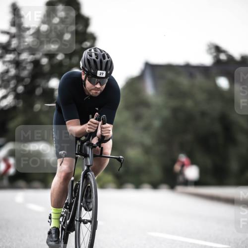 21.06.2026 - 29. Vierlanden-Triathlon H.Heesch http://msf.ph/oto/9897761 21.06.2026 10:02:34 Radfahren 4, 27, 99, 198, 245, 367 meine-sportfotos.de