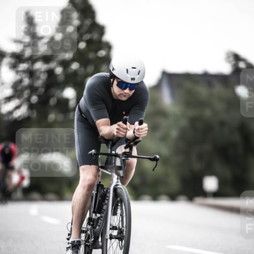 21.06.2026 - 29. Vierlanden-Triathlon H.Heesch http://msf.ph/oto/9897786 21.06.2026 10:02:38 Radfahren 56, 99, 198, 245, 367 meine-sportfotos.de