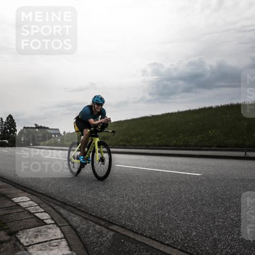 21.06.2026 - 29. Vierlanden-Triathlon H.Heesch http://msf.ph/oto/9897787 21.06.2026 09:23:23 Radfahren 265, 280 meine-sportfotos.de