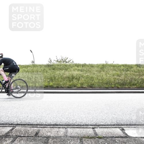 21.06.2026 - 29. Vierlanden-Triathlon H.Heesch http://msf.ph/oto/9897803 21.06.2026 10:59:22 Radfahren 388, 499, 548, 553, 590, 608, 618 meine-sportfotos.de