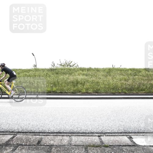 21.06.2026 - 29. Vierlanden-Triathlon H.Heesch http://msf.ph/oto/9897809 21.06.2026 10:59:33 Radfahren 239, 402, 481, 499, 553 meine-sportfotos.de