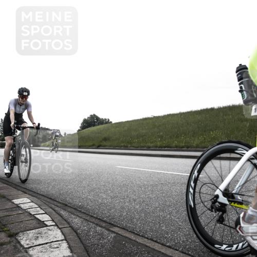 21.06.2026 - 29. Vierlanden-Triathlon H.Heesch http://msf.ph/oto/9897814 21.06.2026 09:23:50 Radfahren 155, 166, 252, 264, 301 meine-sportfotos.de