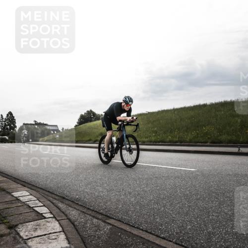 21.06.2026 - 29. Vierlanden-Triathlon H.Heesch http://msf.ph/oto/9897817 21.06.2026 09:23:51 Radfahren 155, 166, 264, 301 meine-sportfotos.de