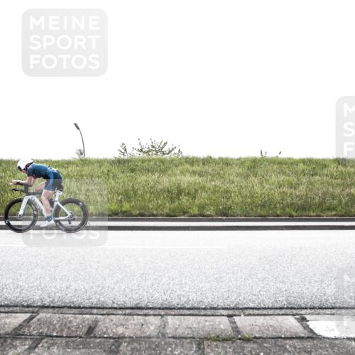 21.06.2026 - 29. Vierlanden-Triathlon H.Heesch http://msf.ph/oto/9897828 21.06.2026 10:59:57 Radfahren 12, 13, 69, 113, 192, 207, 247, 518 meine-sportfotos.de