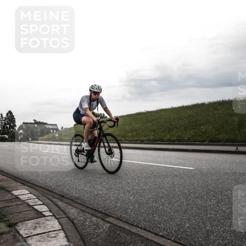 21.06.2026 - 29. Vierlanden-Triathlon H.Heesch http://msf.ph/oto/9897860 21.06.2026 09:26:22 Radfahren 55, 78, 269 meine-sportfotos.de