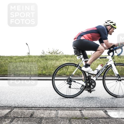 21.06.2026 - 29. Vierlanden-Triathlon H.Heesch http://msf.ph/oto/9897871 21.06.2026 11:00:34 Radfahren 70, 120, 205, 240, 288 meine-sportfotos.de