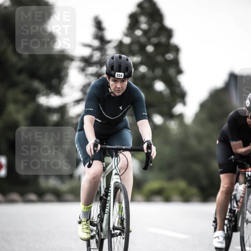 21.06.2026 - 29. Vierlanden-Triathlon H.Heesch http://msf.ph/oto/9897878 21.06.2026 10:02:53 Radfahren 139, 224, 232, 294 meine-sportfotos.de