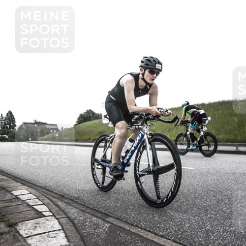 21.06.2026 - 29. Vierlanden-Triathlon H.Heesch http://msf.ph/oto/9897888 21.06.2026 09:27:44 Radfahren 135, 243, 259 meine-sportfotos.de