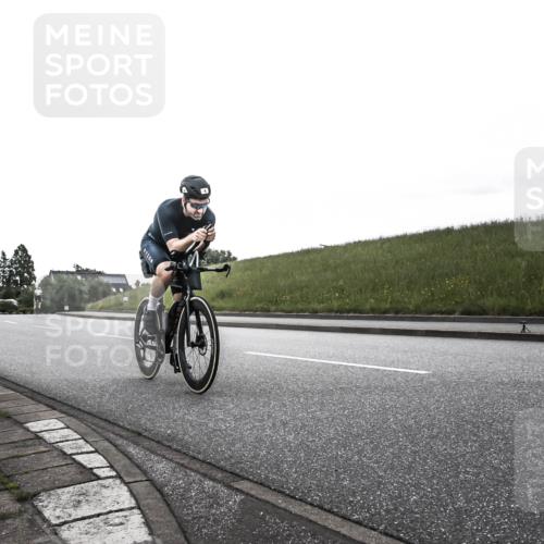 21.06.2026 - 29. Vierlanden-Triathlon H.Heesch http://msf.ph/oto/9897897 21.06.2026 09:28:18 Radfahren 4, 154, 277 meine-sportfotos.de