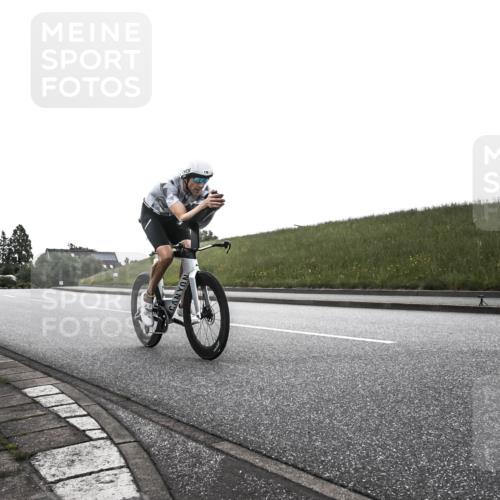 21.06.2026 - 29. Vierlanden-Triathlon H.Heesch http://msf.ph/oto/9897901 21.06.2026 09:29:09 Radfahren 5, 136 meine-sportfotos.de