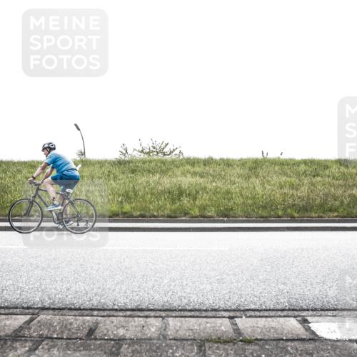 21.06.2026 - 29. Vierlanden-Triathlon H.Heesch http://msf.ph/oto/9897908 21.06.2026 11:01:26 Radfahren 415, 502, 519, 667, 704 meine-sportfotos.de