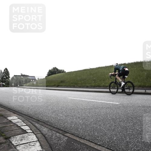 21.06.2026 - 29. Vierlanden-Triathlon H.Heesch http://msf.ph/oto/9897935 21.06.2026 09:30:29 Radfahren 295 meine-sportfotos.de