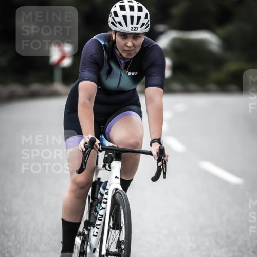 21.06.2026 - 29. Vierlanden-Triathlon H.Heesch http://msf.ph/oto/9897950 21.06.2026 10:03:30 Radfahren 227 meine-sportfotos.de